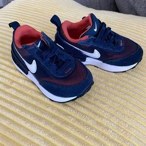 Nike toddler shoes